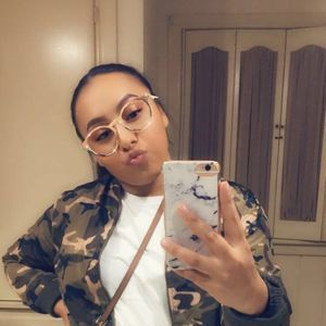 Meet your Posher, Virginia